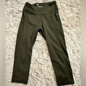 ✨Free with any purchase✨ All in motion XS army green leggings
